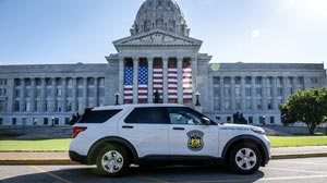 Patrol Car in front of the Missouri State Capitol
